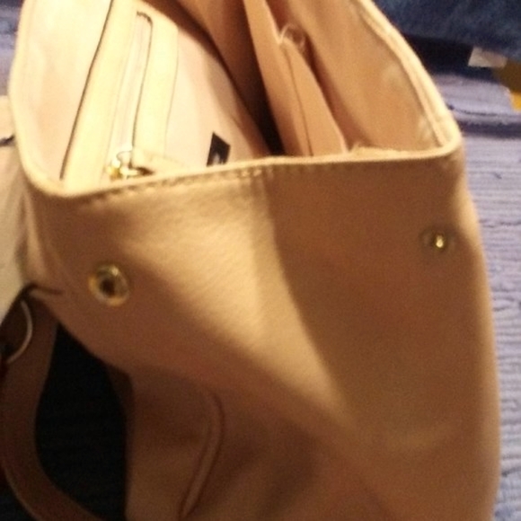 🪻 Purse🪻 - Picture 7 of 9